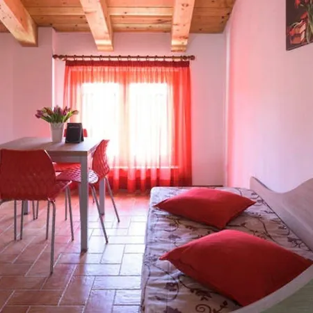 Διαμέρισμα Annarella Carassai